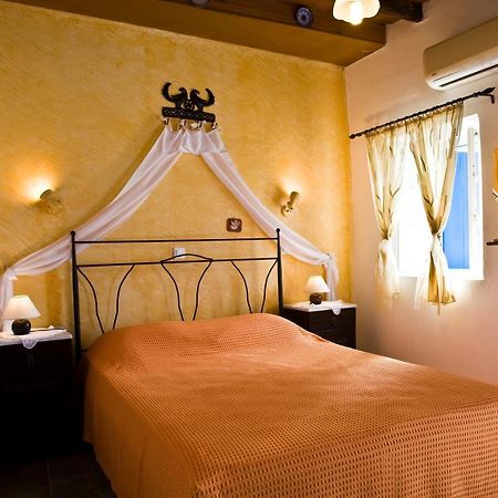 Pepi'S Rooms Τριοβάσαλος Εξωτερικό φωτογραφία