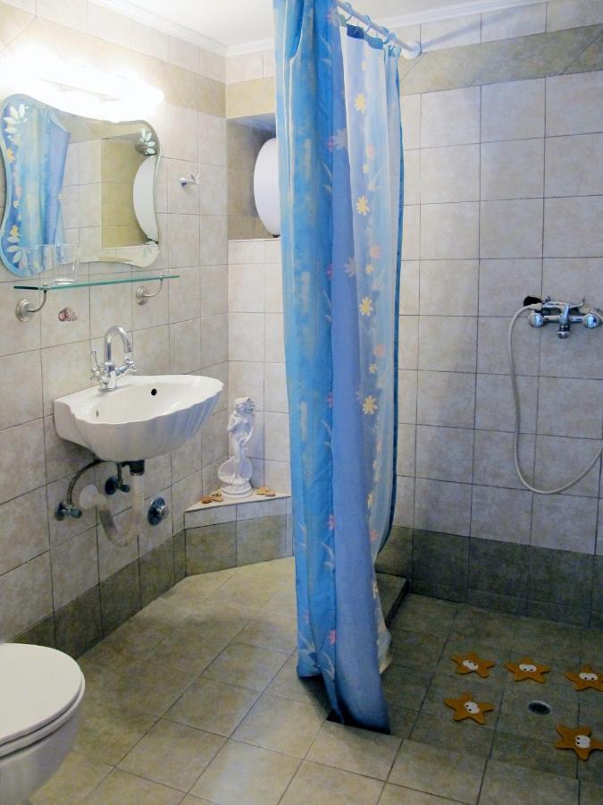 Pepi'S Rooms Τριοβάσαλος Εξωτερικό φωτογραφία