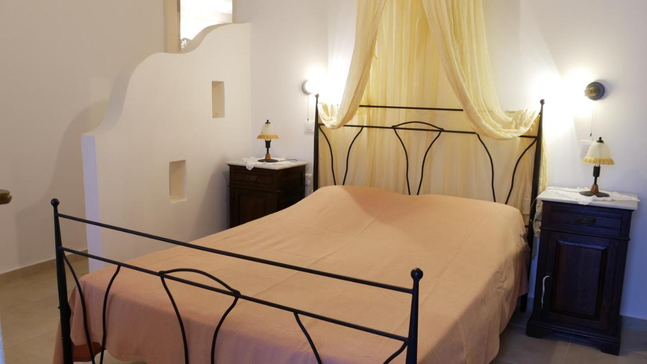 Pepi'S Rooms Τριοβάσαλος Εξωτερικό φωτογραφία