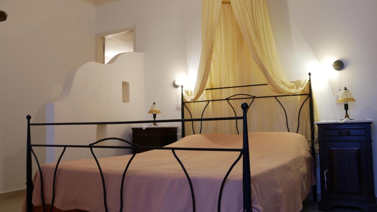 Pepi'S Rooms Τριοβάσαλος Εξωτερικό φωτογραφία